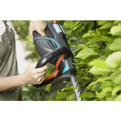 Gardena comfortcut 50/18v p4a sövénynyíró akkumulátorral