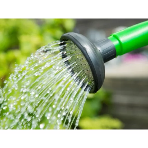 Szórófej,fémbetétes 5l,10l,12l öntözőkannához