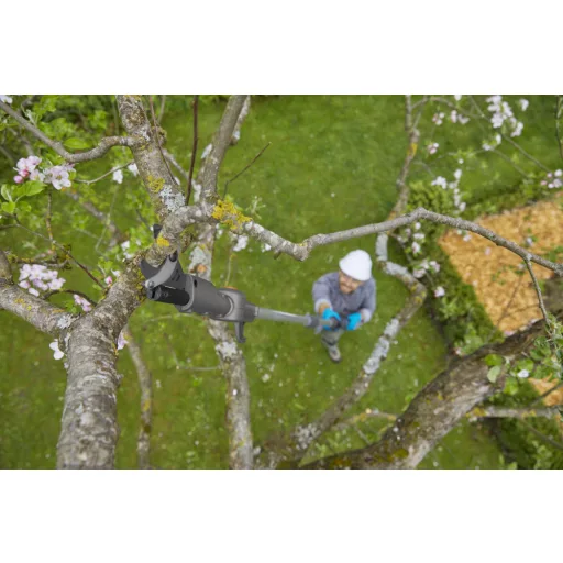 HighCut 360/18V P4A teleszkópos  akkumulátoros ágvágó olló akkumulátorral