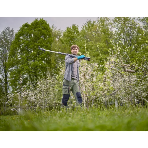 HighCut 360/18V P4A teleszkópos  akkumulátoros ágvágó olló akkumulátorral