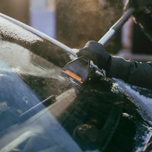 Plus jégkaparó & hóseprű (L)