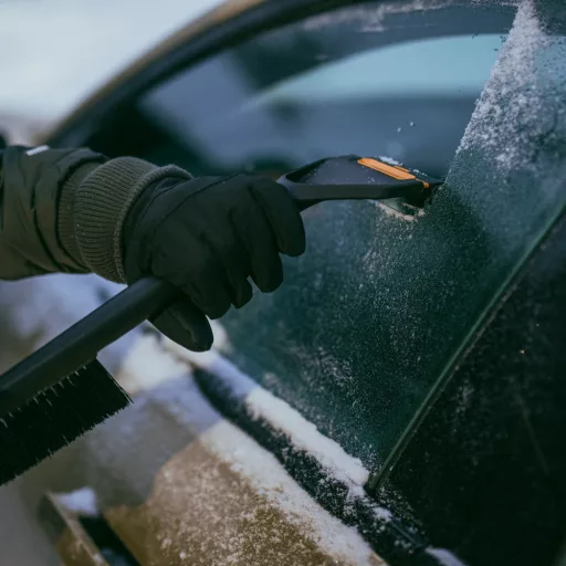 Solid jégkaparó & hóseprű