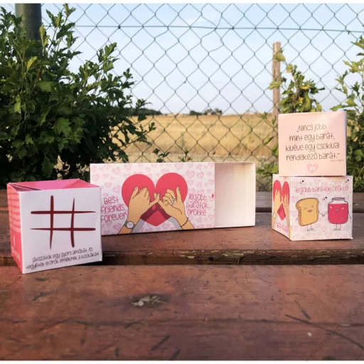 Kirobbanó Meglepetés: Legjobb Barátnak